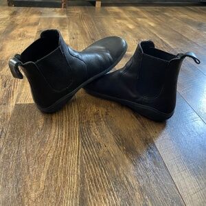 Vivobarefoot Geo Chelsea Pull On Ankle Leather Boots Womens Size 7/EU37